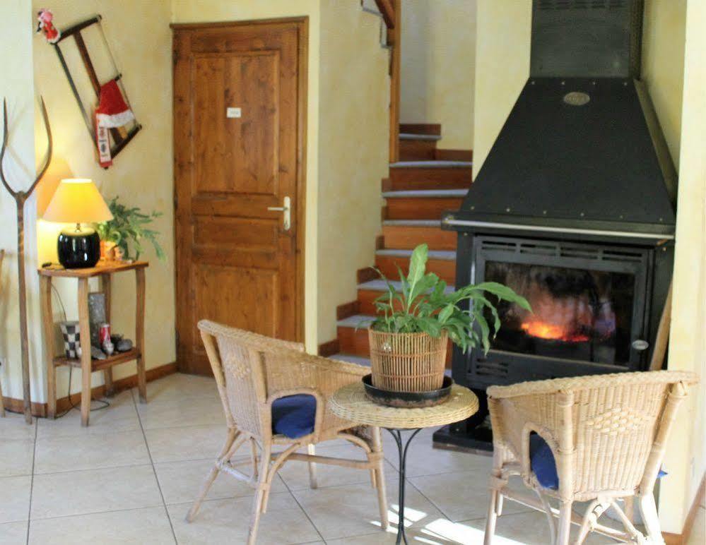 B&B La Borella Casa Conti Вальлуиз Экстерьер фото